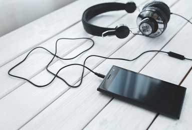 欧冠8强全部出炉，西甲3席英超2席，第一联赛之争存悬念后续展望